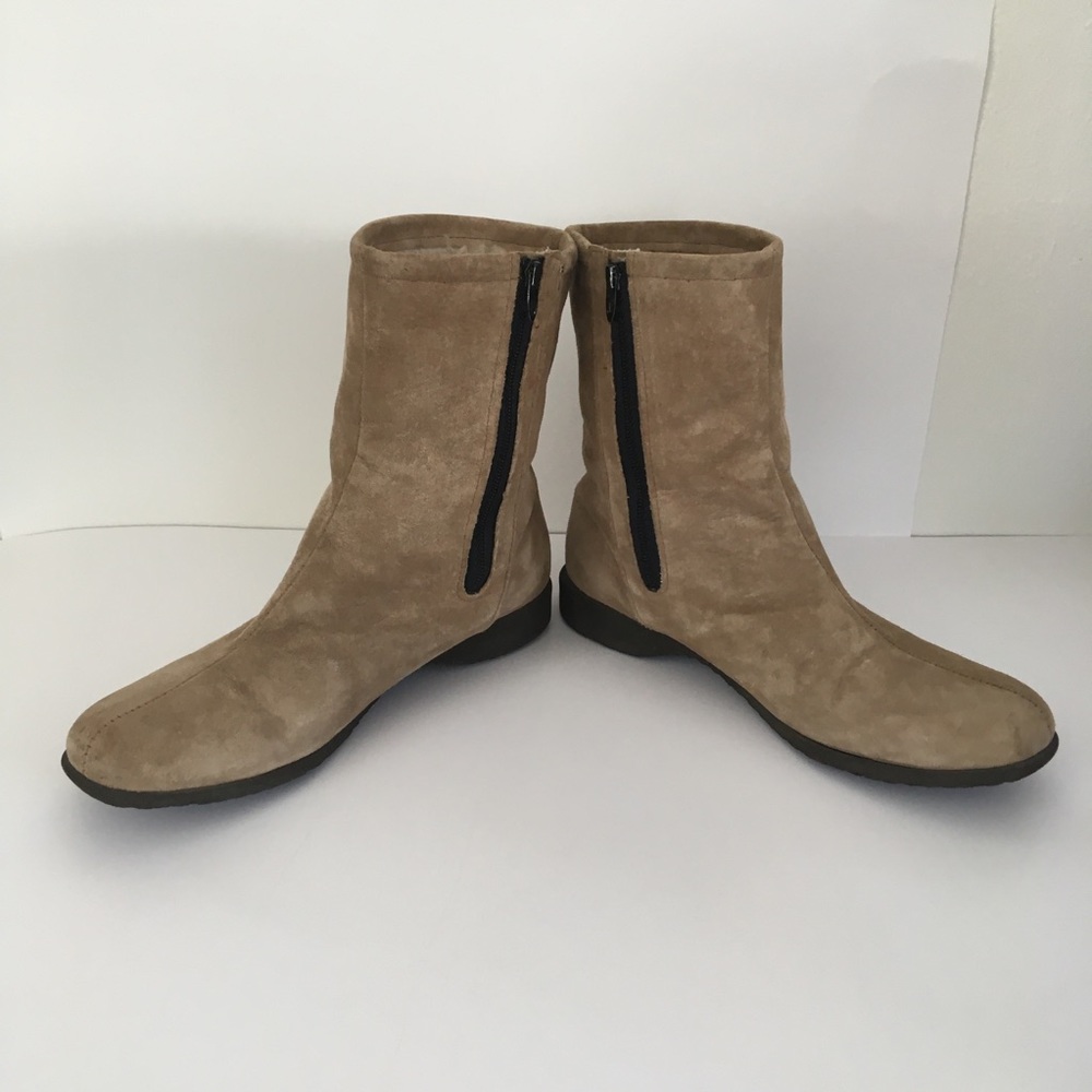 Women’s suede winter boot with fleece lining - Picture 2 of 6